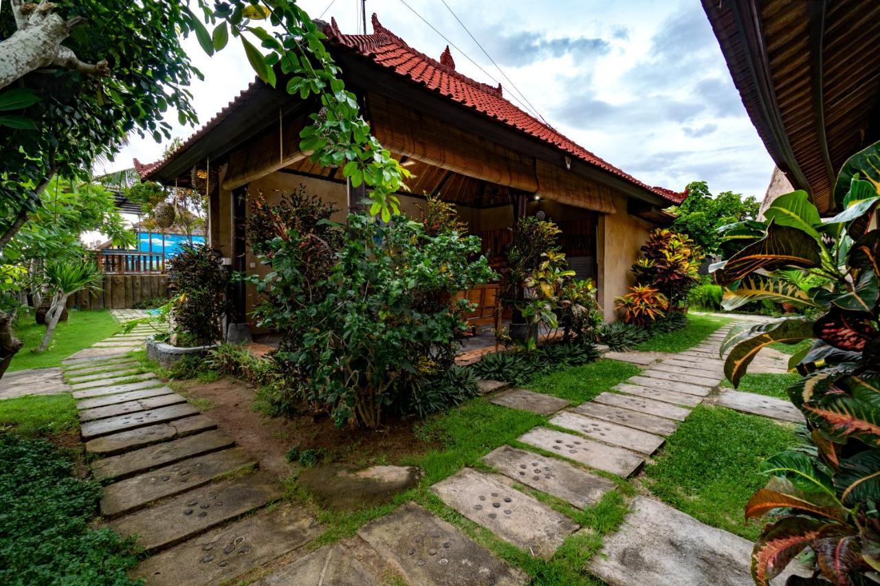 Sedok Jineng Villa by WizZeLa Lembongan Exterior foto