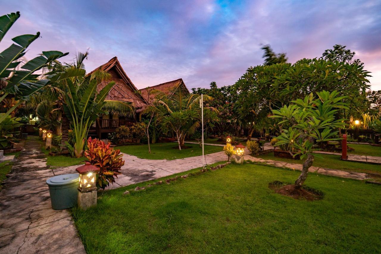 Sedok Jineng Villa by WizZeLa Lembongan Exterior foto