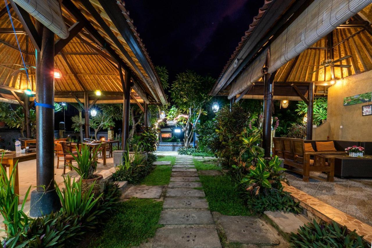 Sedok Jineng Villa by WizZeLa Lembongan Exterior foto