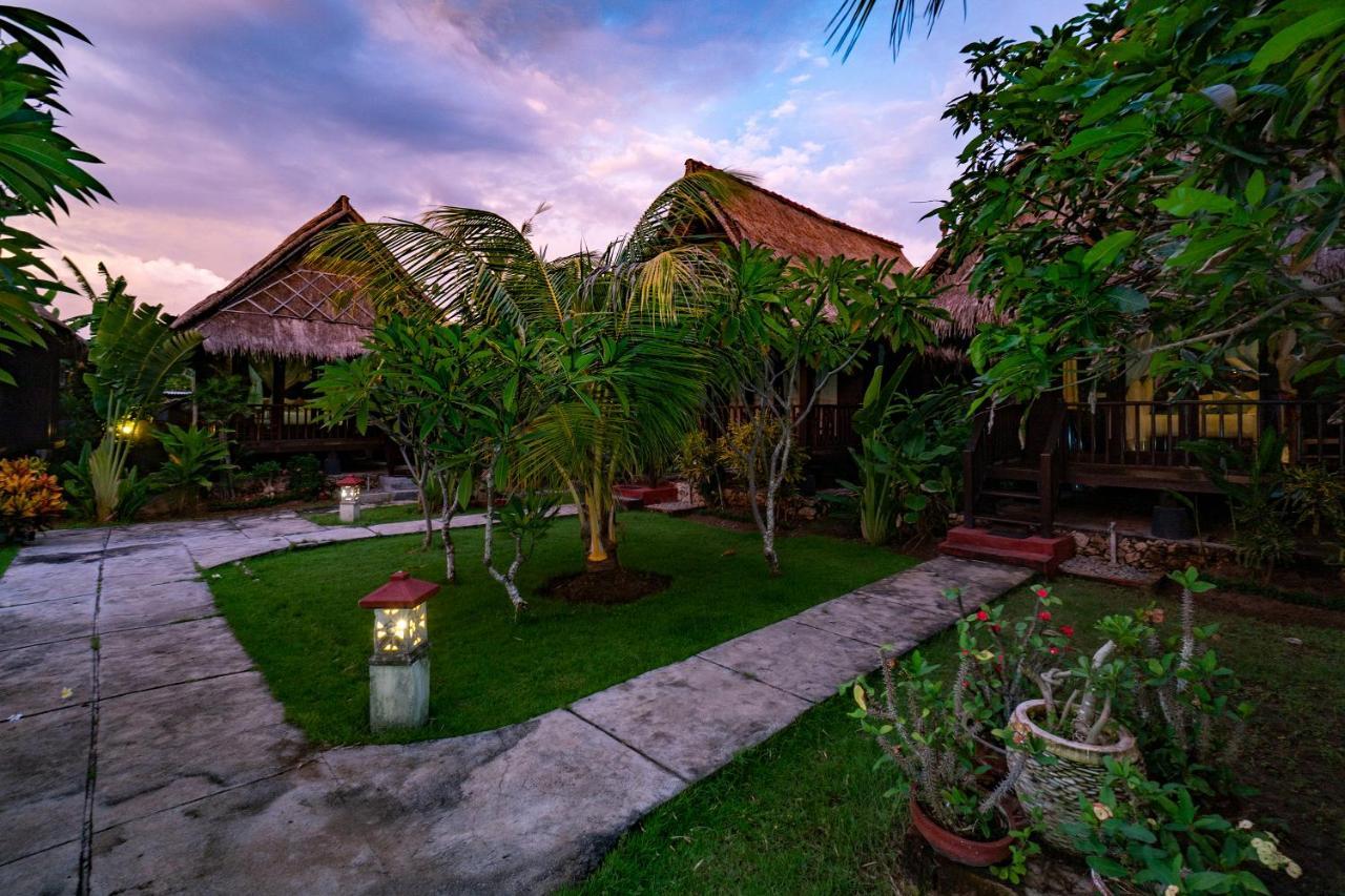 Sedok Jineng Villa by WizZeLa Lembongan Exterior foto