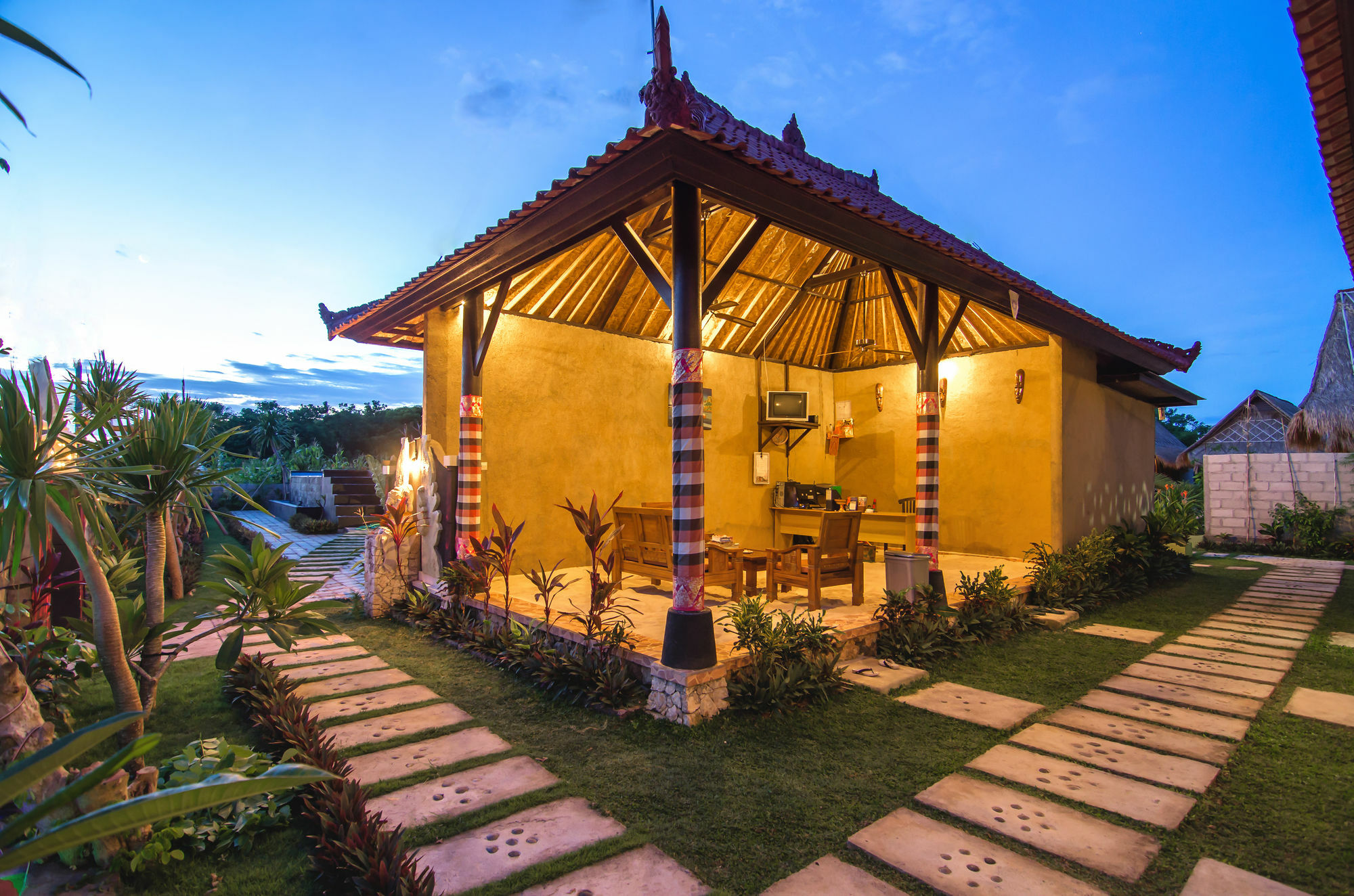 Sedok Jineng Villa by WizZeLa Lembongan Exterior foto